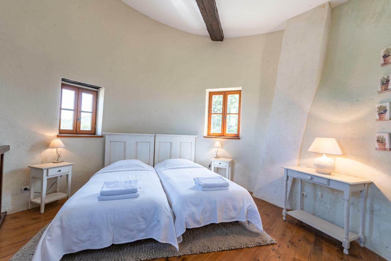 Les Gites du Chateau St Jacques d'Albas Laure-Minervois Extérieur photo